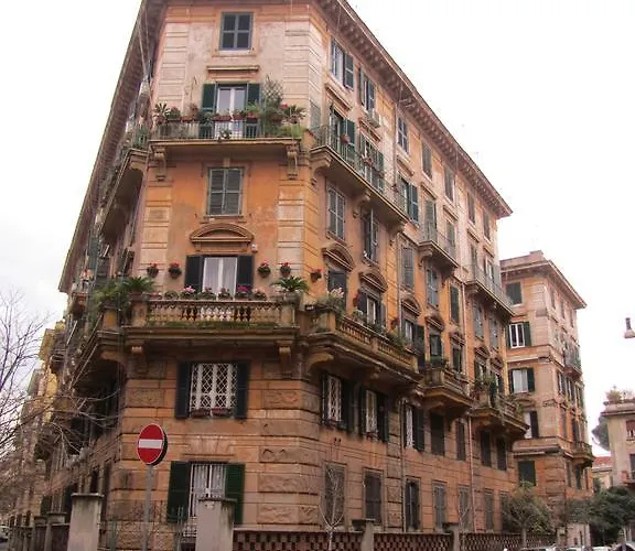 Bed & Breakfast Sessoriana Rome